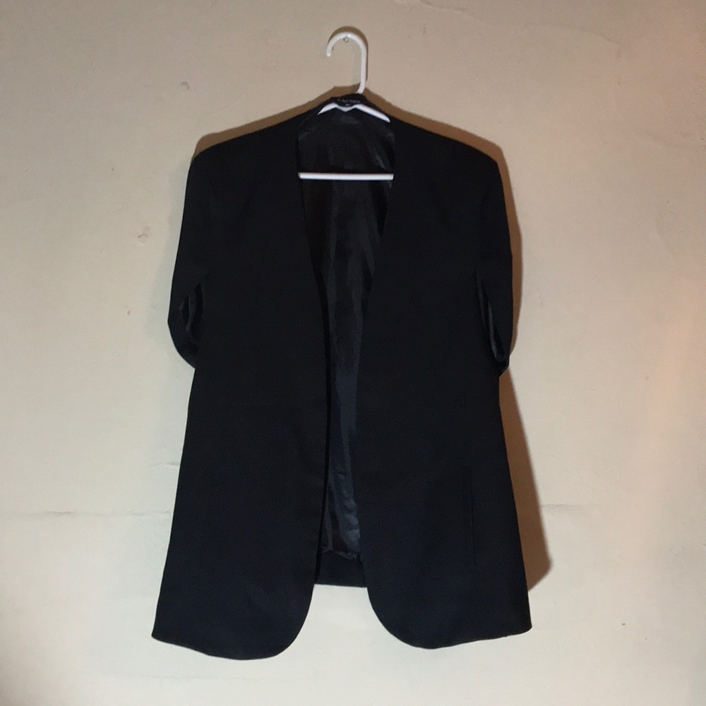 Size L Black Sleeveless Blazer